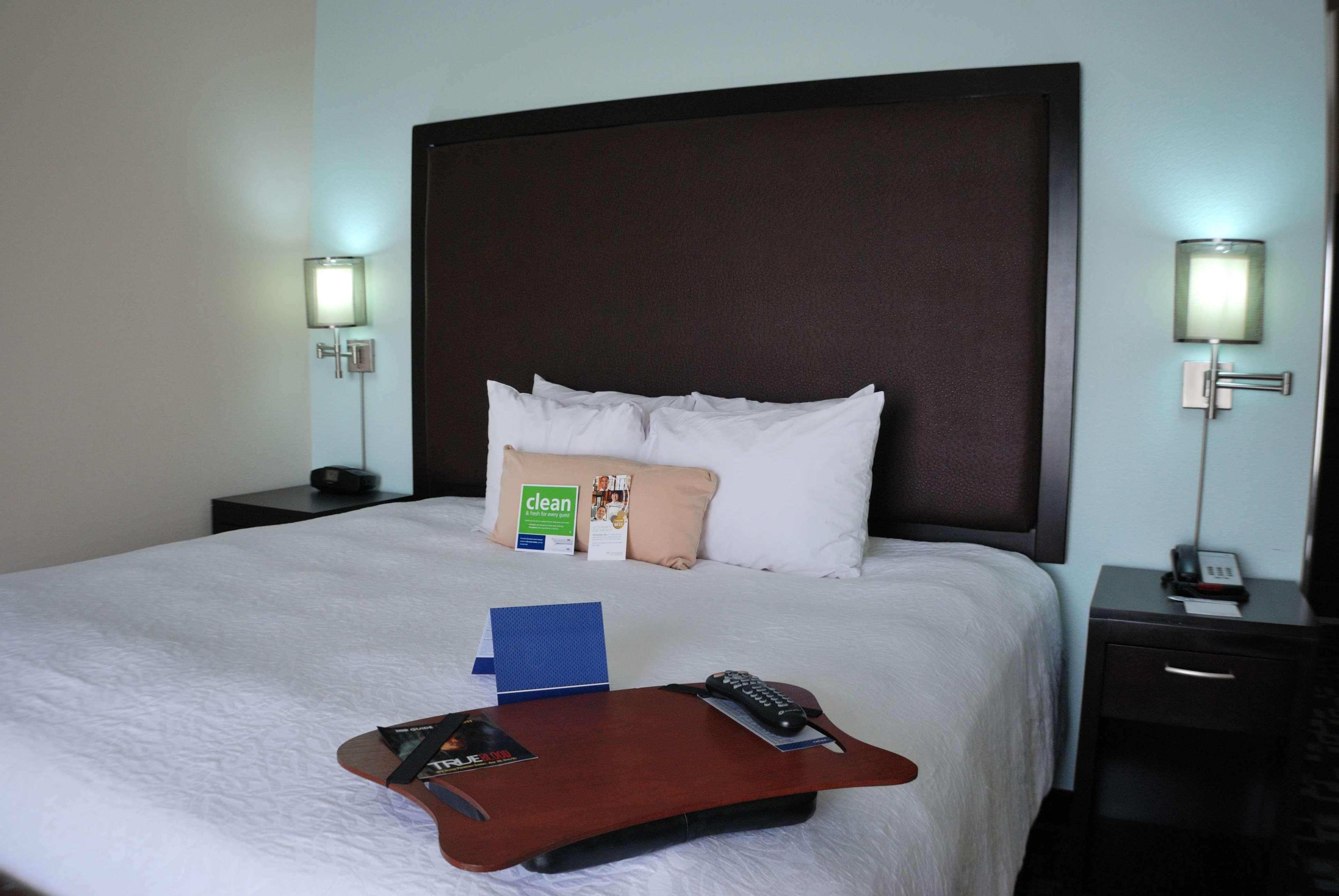 Hampton Inn & Suites Nashville At Opryland Habitación foto